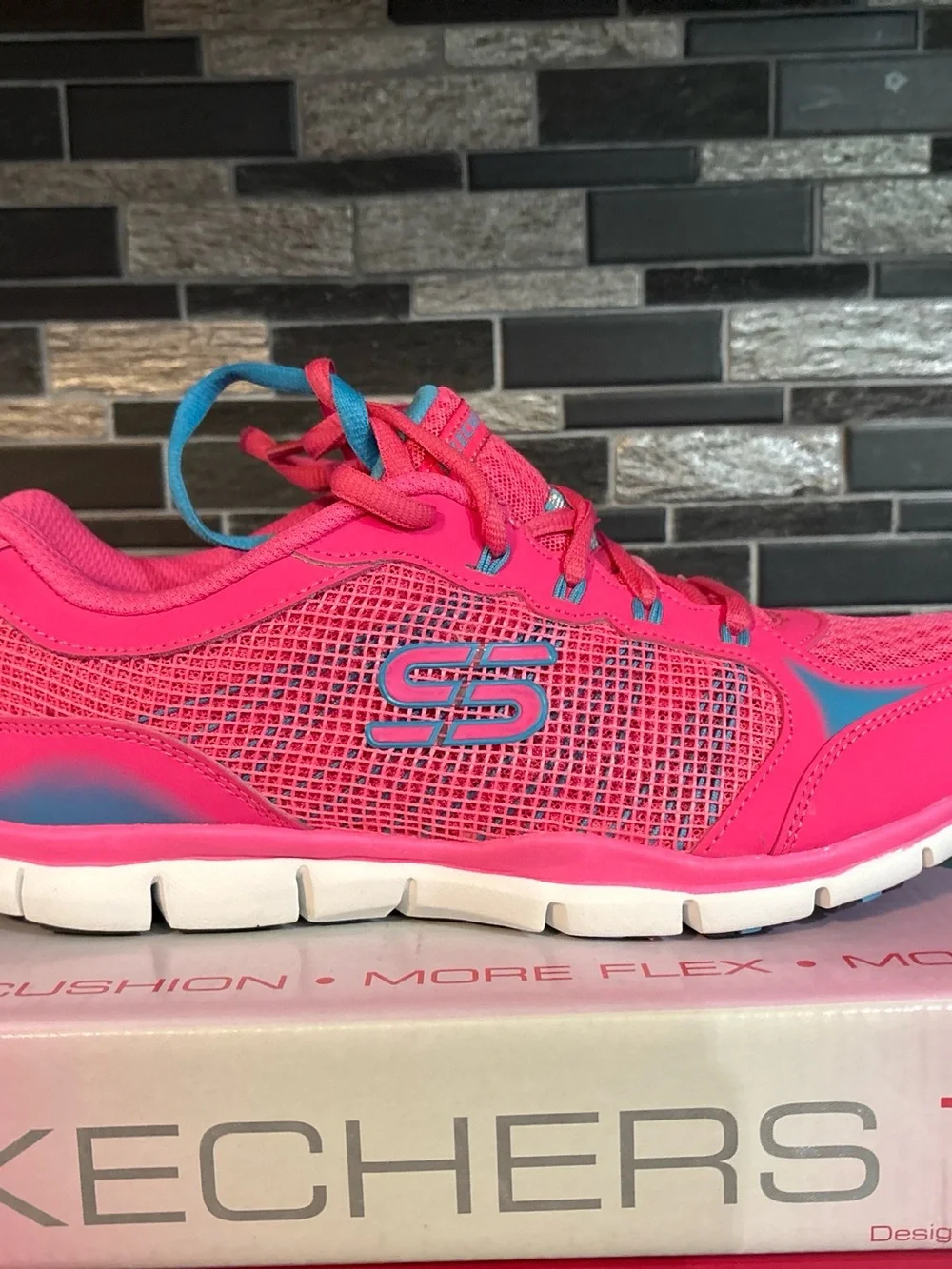 Skechers lightweight breathable